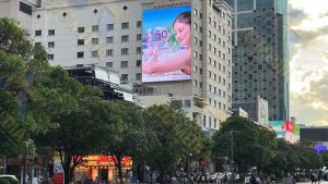 Quảng Cáo LED Ngoài Trời: Vị Trí, Kích Thước Và Hiệu Quả