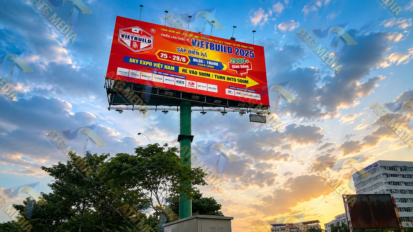 10 Hình Thức Quảng Cáo OOH Hiệu Quả Cho Doanh Nghiệp 1 Billboard Quang Cao